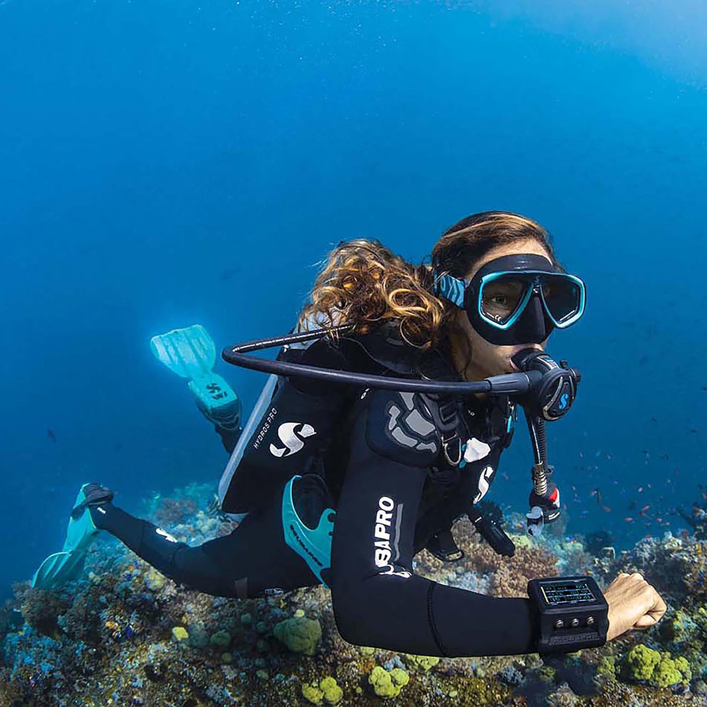 Diving Mask with Wide View Lens